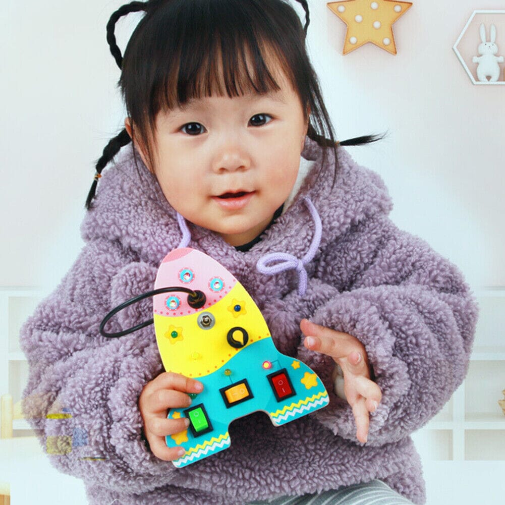 Tableau Montessori - BusyBoardCircuit™ - Fusée - Jeux Jouets Happy