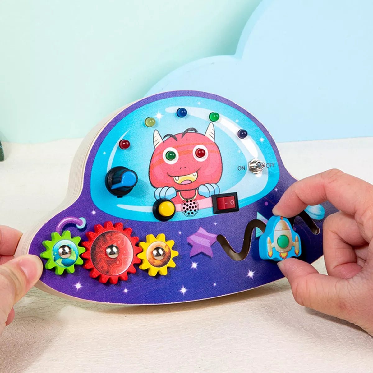 Tableau Montessori - BusyBoardCircuit™ - OVNI - Jeux Jouets Happy